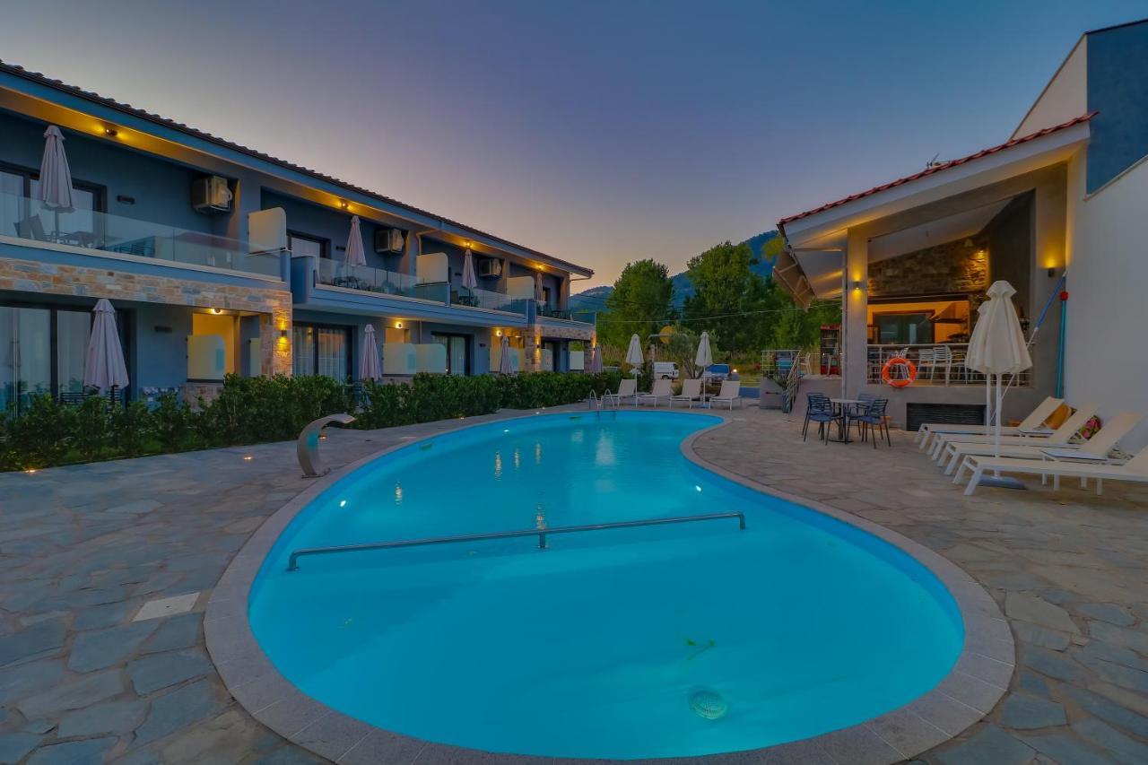 Theros Villas & Suites Chrysi Ammoudia Extérieur photo