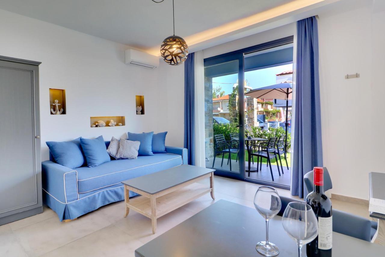 Theros Villas & Suites Chrysi Ammoudia Extérieur photo